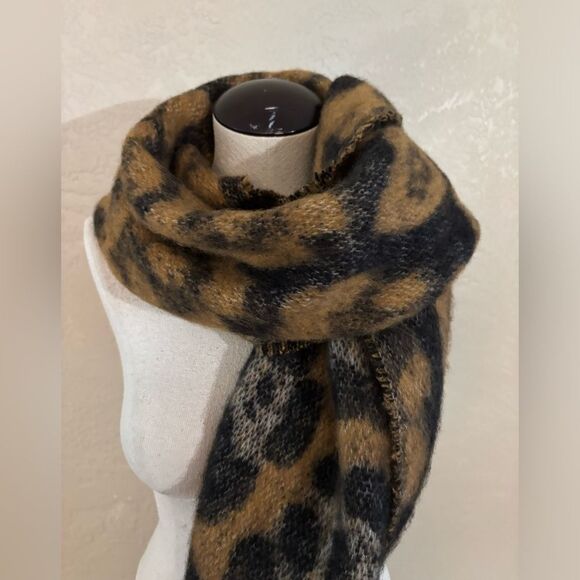 Cotton On Leopard Print Scarf New - Picture 1 of 7
